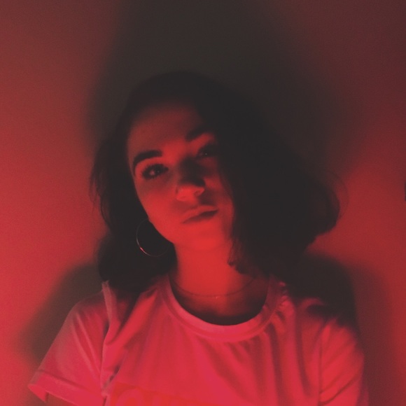 Meet your Posher, Giana - Picture 1 of 1